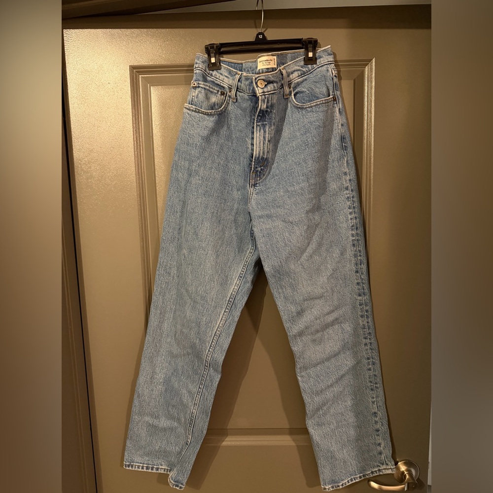 Abercrombie & Fitch 90s Straight Ultra High Rise Jeans